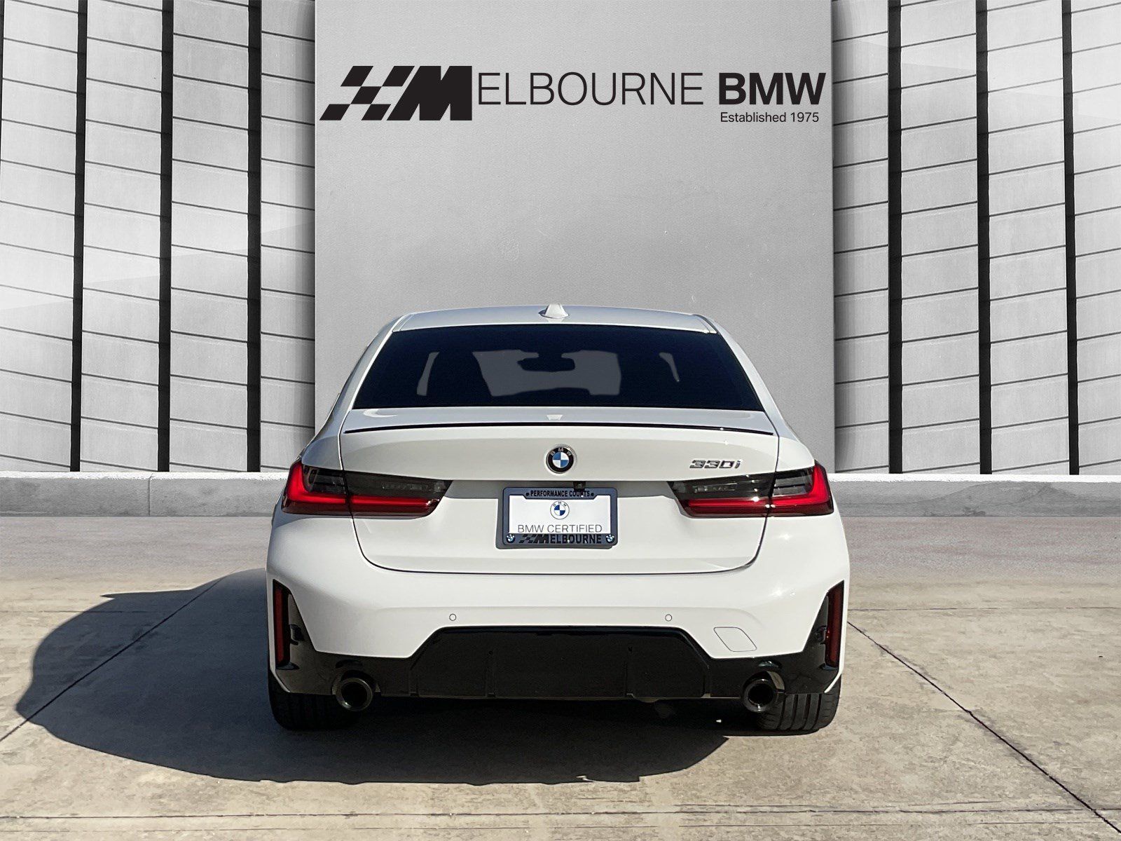 Certified 2024 BMW 330i Sedan w/ M Sport Package RWD image 5