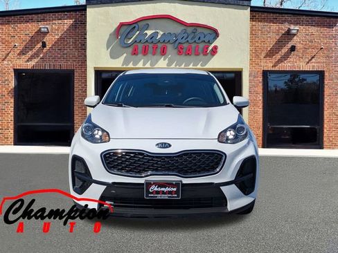 Used 2020 Kia Sportage LX image 7