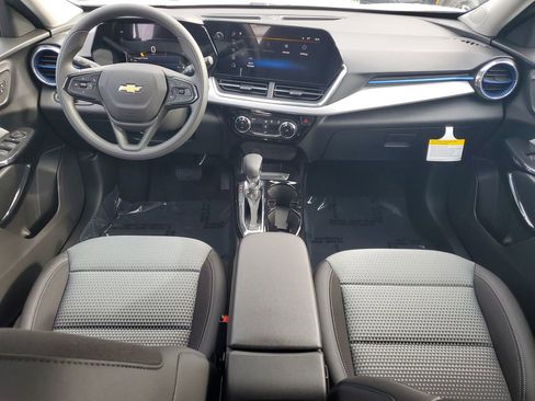 New 2026 Chevrolet Trax LT image 10