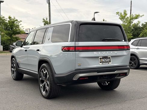 Used 2022 Rivian R1S Launch Edition AWD/4WD image 5