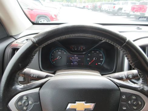 Used 2019 Chevrolet Colorado LT AWD/4WD image 23