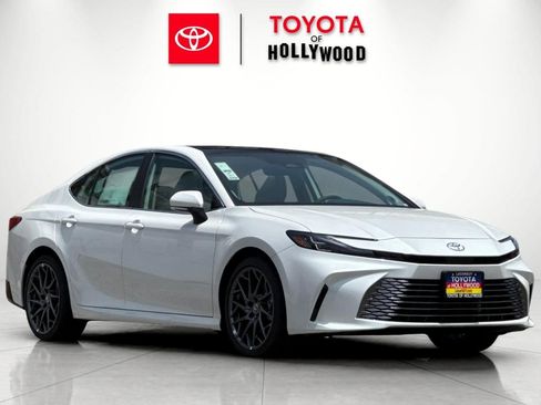 New 2026 Toyota Camry XLE FWD image 2