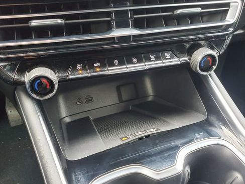 Certified 2024 Chevrolet Traverse Z71 image 32