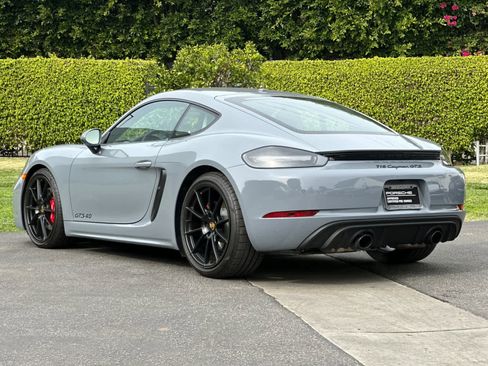 Used 2025 Porsche 718 Cayman GTS image 3