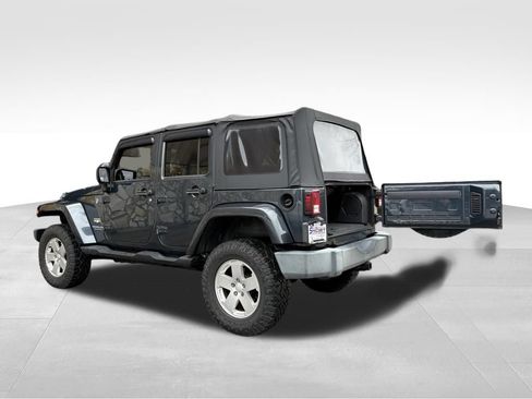 Used 2007 Jeep Wrangler Unlimited Sahara w/ Trailer Tow Group AWD/4WD image 15