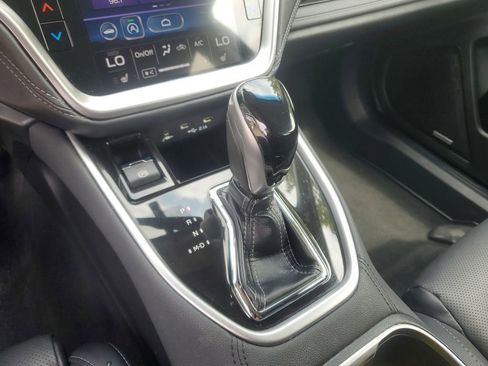 Used 2022 Subaru Outback Limited image 27