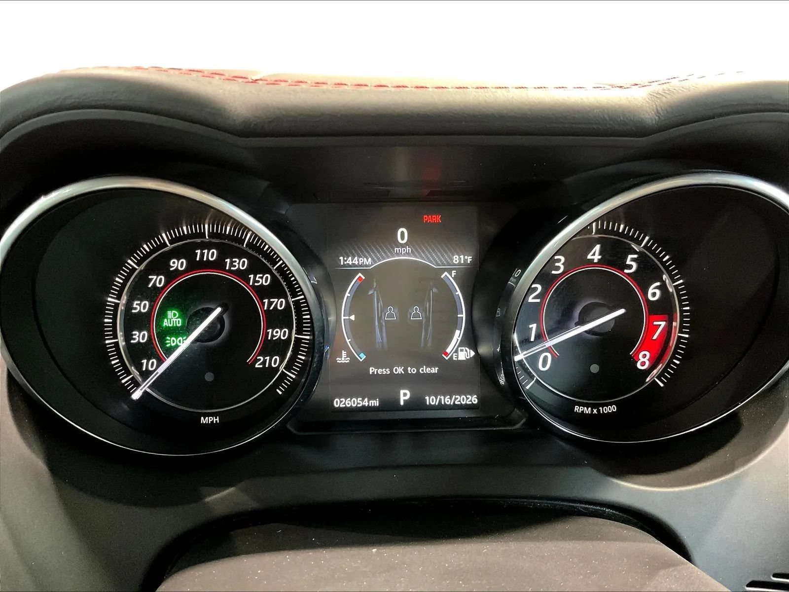 Used 2017 Jaguar F-TYPE R AWD/4WD image 27