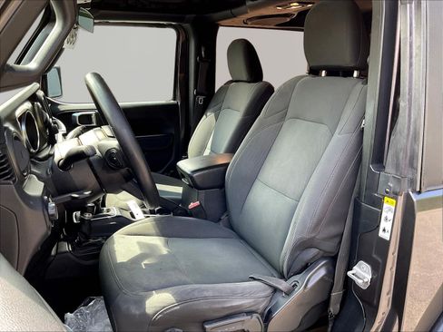 Used 2019 Jeep Wrangler Sport AWD/4WD image 22