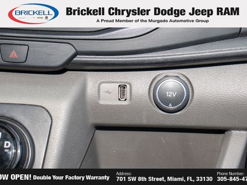 Used 2023 Ford E-Transit Medium Roof image 20