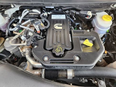 Used 2025 RAM 3500 Laramie w/ Night Edition AWD/4WD image 39