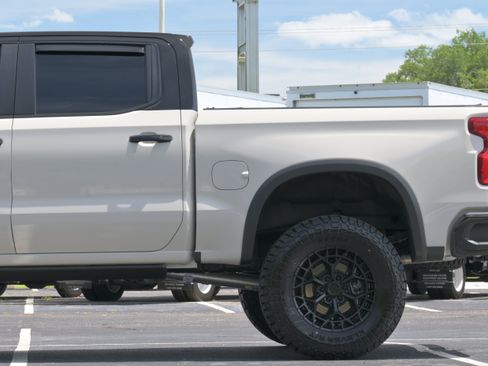 Used 2026 Chevrolet Silverado 1500 ZR2 AWD/4WD image 6