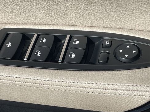 Used 2018 BMW 230i Convertible image 20