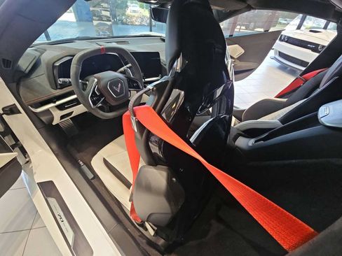 Certified 2023 Chevrolet Corvette Stingray Premium Cpe w/ Z51 Performance Package RWD image 17