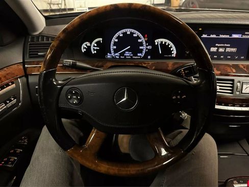 Used 2009 Mercedes-Benz S 550 image 36
