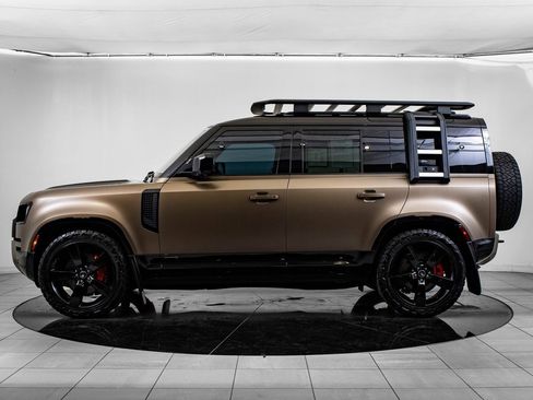 Used 2021 Land Rover Defender 110 X image 12