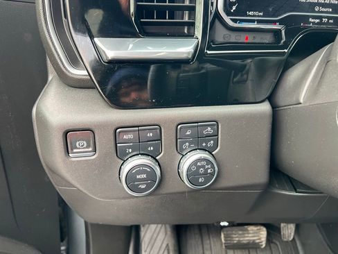 Used 2023 GMC Sierra 1500 SLT w/ SLT Premium Package image 43