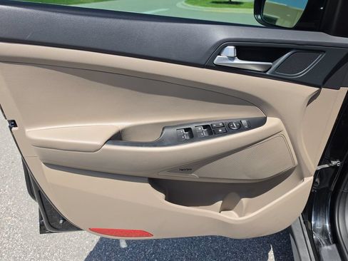 Used 2020 Hyundai Tucson Limited FWD image 18
