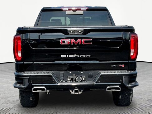 Used 2024 GMC Sierra 1500 AT4 w/ Technology Package AWD/4WD image 5