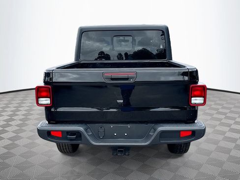 Used 2023 Jeep Gladiator Overland w/ Popular Equipment Package AWD/4WD image 7