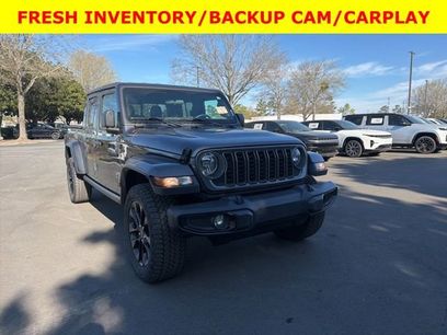 Used 2025 Jeep Gladiator Sport