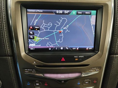 Used 2013 Lincoln MKX AWD image 12