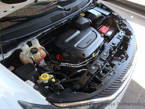 Used 2020 Chrysler Voyager Lxi FWD image 44