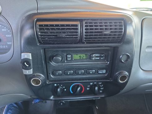 Used 2010 Ford Ranger XL image 15