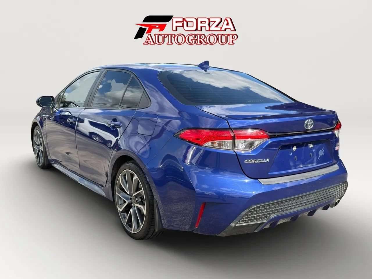 Used 2021 Toyota Corolla SE FWD image 4