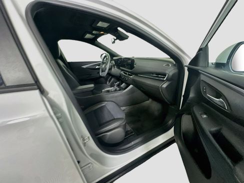 Used 2026 Buick Envista Preferred FWD image 29