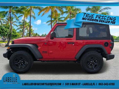 Used 2025 Jeep Wrangler Sport AWD/4WD image 6