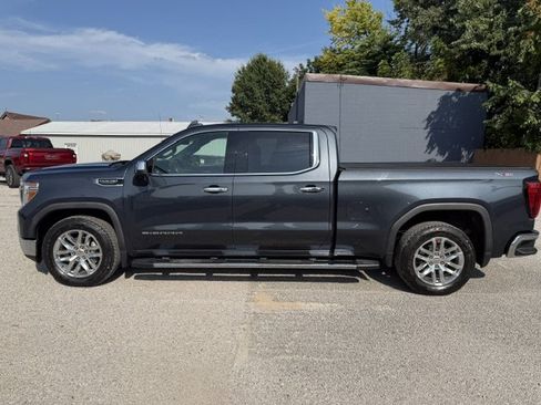 Used 2022 GMC Sierra 1500 SLT w/ SLT Premium Package AWD/4WD image 2