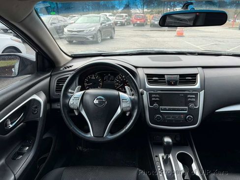 Used 2016 Nissan Altima 2.5 SR image 13