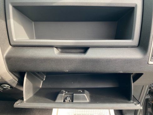 Used 2018 RAM 1500 Express w/ Express Value Package image 31