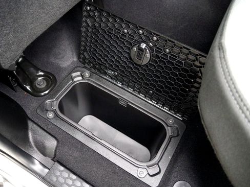 Used 2024 RAM 2500 Big Horn w/ Bed Utility Group image 29