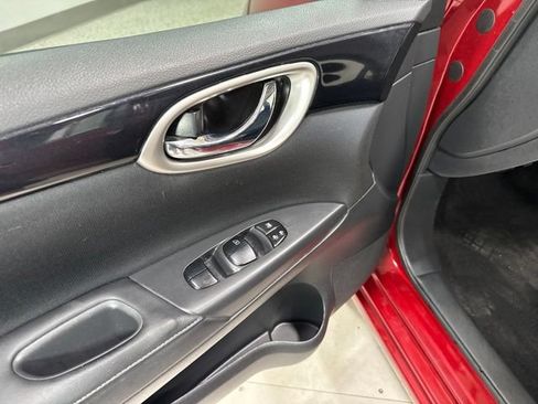 Used 2016 Nissan Sentra SV FWD image 9