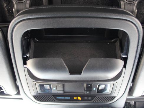 Used 2025 Ford Bronco Outer Banks AWD/4WD image 79