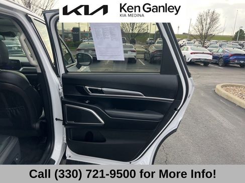 Certified 2024 Kia Telluride S w/ S Sunroof Package image 57