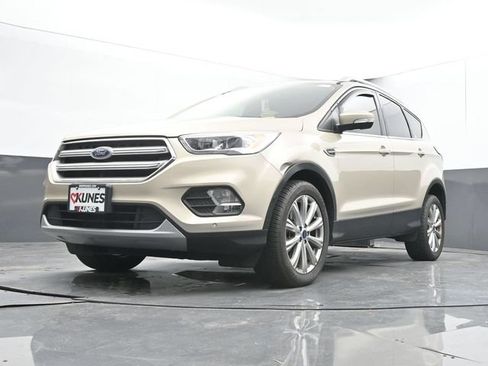 Used 2018 Ford Escape Titanium AWD/4WD image 25