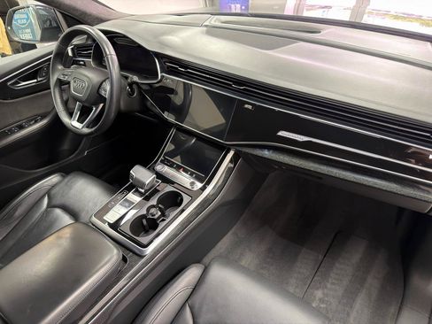 Used 2020 Audi Q8 Prestige AWD/4WD image 26