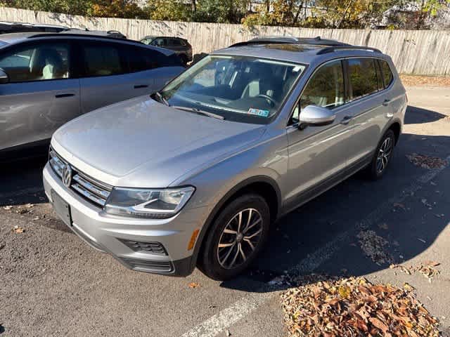 Used 2019 Volkswagen Tiguan SE w/ Panoramic Sunroof Package FWD image 1