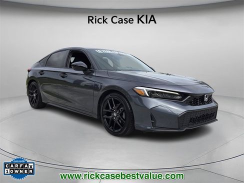 Used 2025 Honda Civic Sport image 9