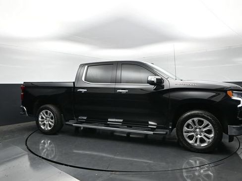 Used 2023 Chevrolet Silverado 1500 LTZ w/ LTZ Premium Package AWD/4WD image 6