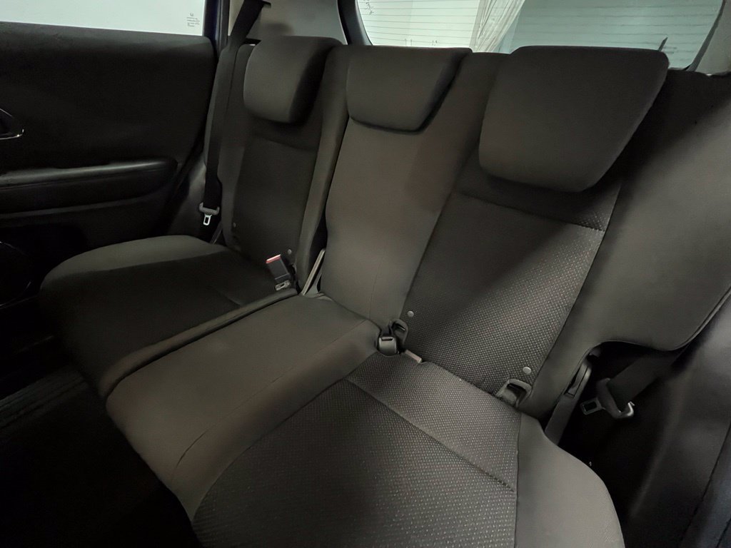 Used 2021 Honda HR-V EX image 14