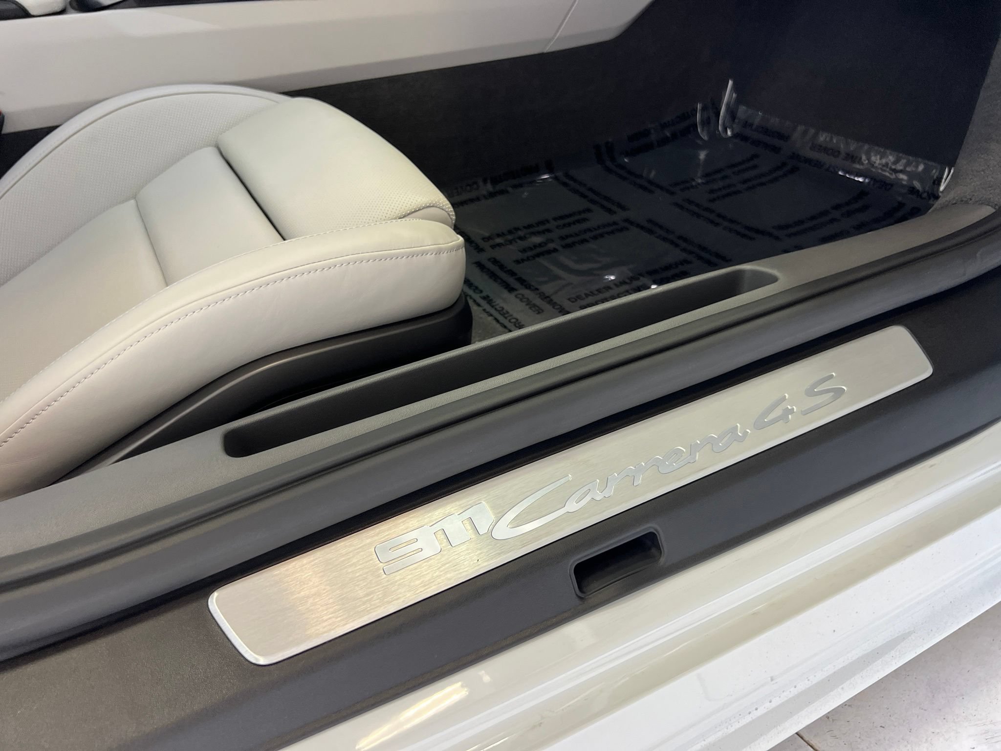 Used 2020 Porsche 911 Carrera 4S AWD/4WD image 29