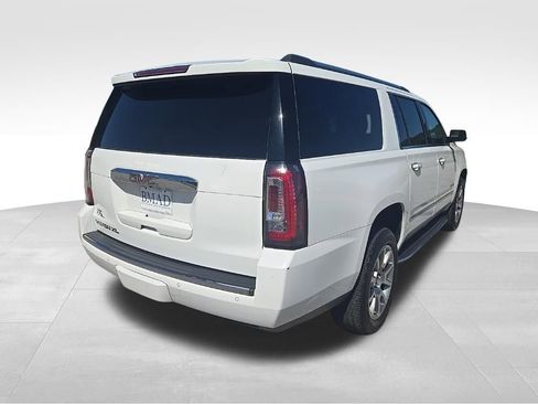 Used 2019 GMC Yukon XL Denali RWD image 13