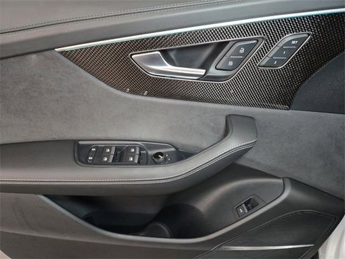Used 2023 Audi SQ8 Prestige image 15