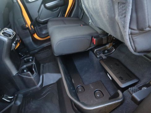 Used 2021 Jeep Gladiator Sport AWD/4WD image 46
