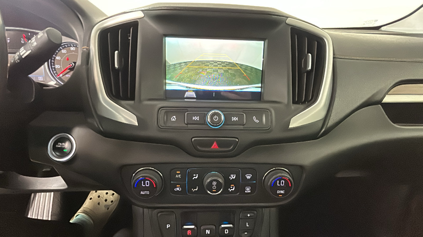 Used 2019 GMC Terrain SLE w/ Driver Convenience Package AWD/4WD image 29
