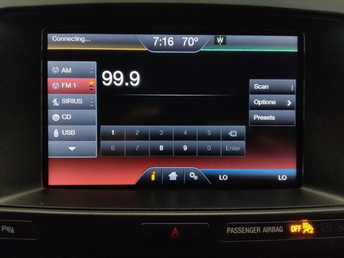 Used 2016 Ford Explorer XLT w/ Equipment Group 202A AWD/4WD image 25