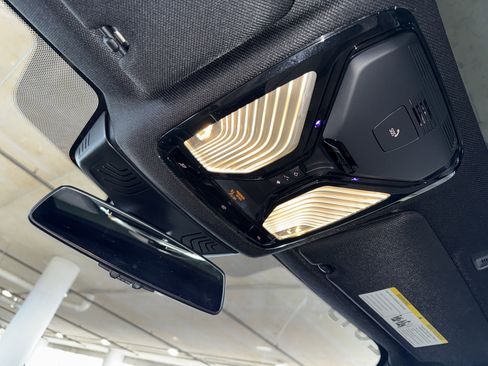 Used 2019 BMW 540i image 31